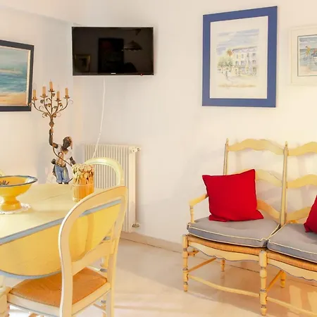 Апартаменты Magnolia Furnished Flat Антиб